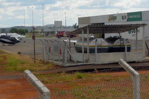 Diretoria de trânsito explica que vai se defender de multa por falta de licença ambiental no aeroporto