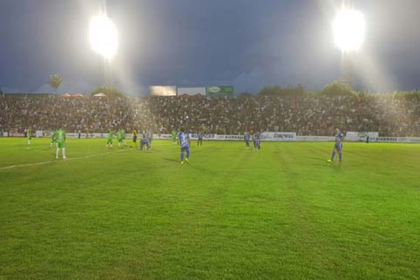 Futebol Solidário do Gusttavo Lima e Amigos em Patos de Minas arrecada 35 toneladas de alimentos