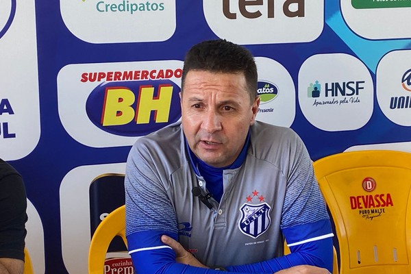 Gian Rodrigues é apresentado como novo treinador da URT; Diretor explica saída de Celso Teixeira