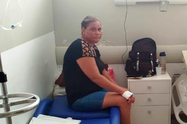 Paciente com pedra e infecção no rim aguarda vaga para cirurgia há cerca um mês na UPA de Patos de Minas