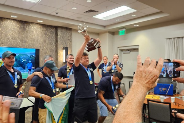 Patenses conquistam o título de Campeão Mundial de bumerangue, nos Estados Unidos