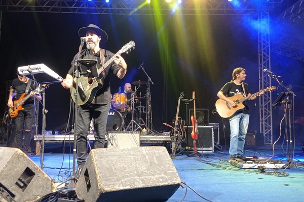 Lúcio Nunes e Banda abrem apresentação com Avôhai de Zé Ramalho; veja ao vivo