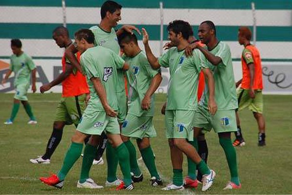 Nacional vence Uberlândia por 2 a 0 em amistoso no Bernardo Rubinger de Queiroz