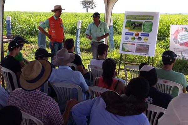 UNIPAM participa do Circuito da Agricultura Familiar da EMATER