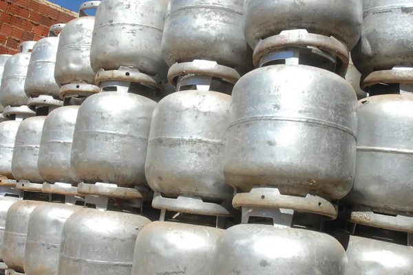 Gás gratuito: programa para baixa renda será lançado semana que vem