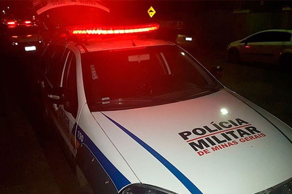 Polícia Militar procura por atirador que matou mãe e filho em Guarda-Mor