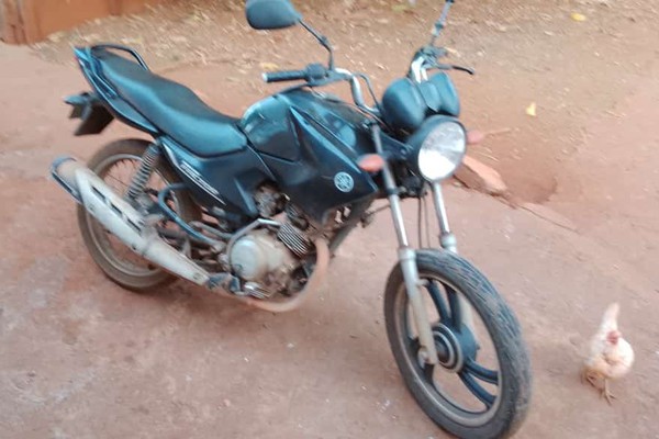 Garçom que teve moto furtada enquanto estudava no SENAC pede ajuda para encontrá-la