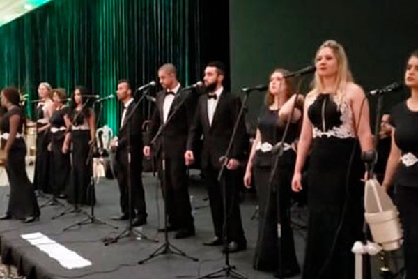 Sérgio Cunha, Gabi Morato e Grupo Cantares vão fazer live beneficente para a Vila Padre Alaor