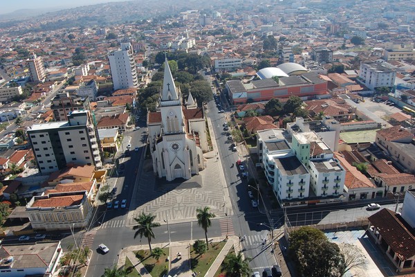 Patos de Minas não acompanha macrorregião e avança para a Onda Amarela do programa Minas Consciente