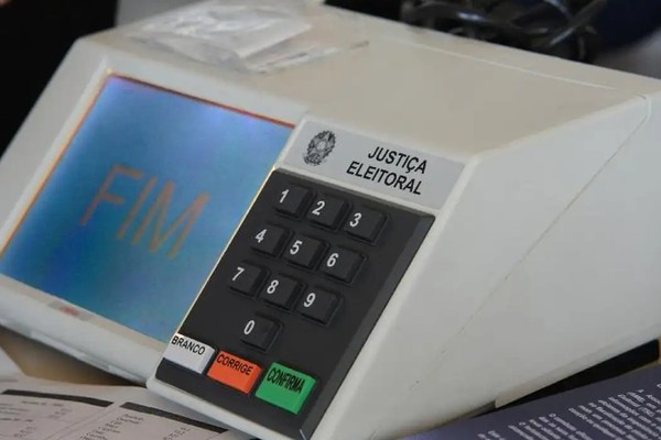 Com vetos, Lula sanciona limite para inelegibilidade por Ficha Limpa