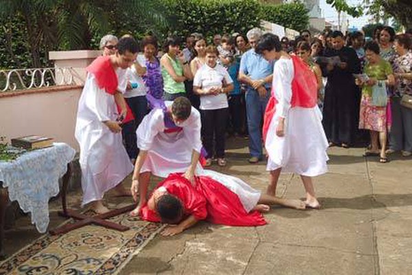 Via Sacra representa a paixão, morte e ressurreição de Cristo no centro da cidade