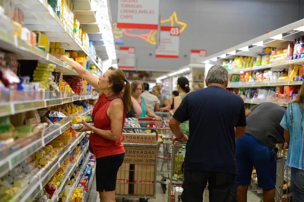 Inflação desacelera para todas as faixas de renda em agosto