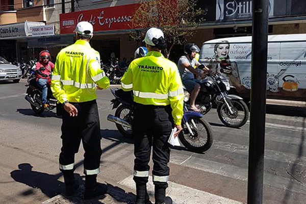 Agentes de Trânsito Municipais ganham uniformes e iniciam atuação na área central da cidade