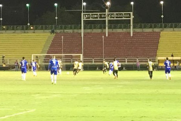 URT tem dois jogadores expulsos, perde o jogo e é eliminada do Brasileirão da Série D