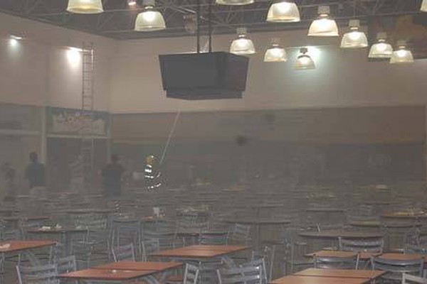 Incêndio no Pátio Central shopping gera tumulto e destrói parte de restaurante