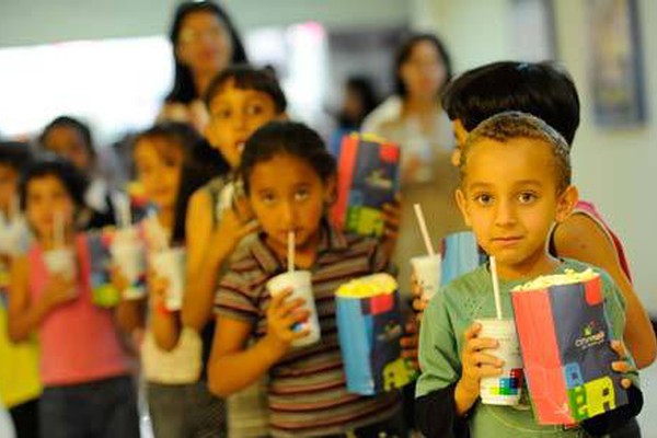 Projeto Cultural usa a magia do cinema para promover a educação na zona rural