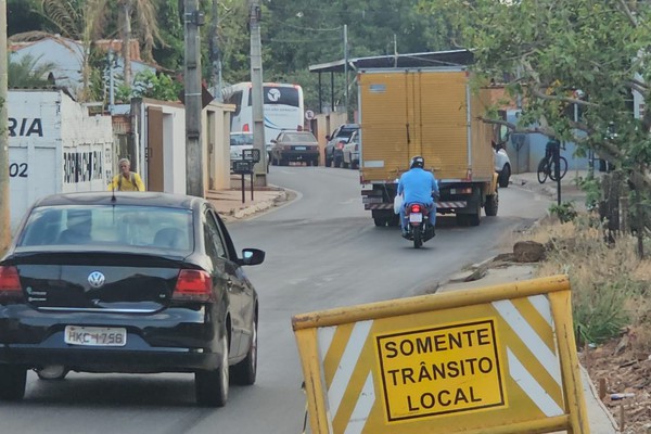 Por que os motoristas reclamam tanto e pedem mudanças urgentes na rua São Geraldo?