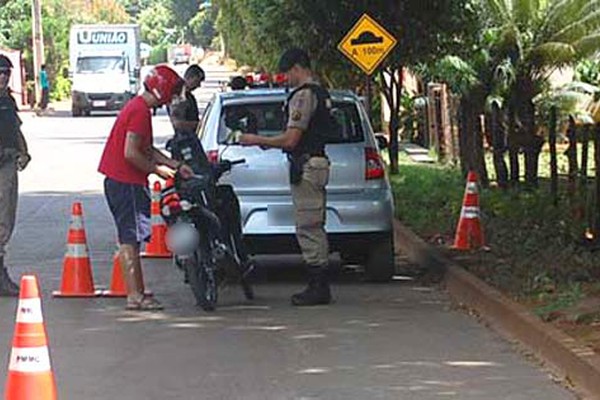 PM diz que vai continuar fiscalizando o trânsito de Patos de Minas e multando os infratores