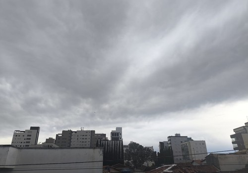 Defesa Civil emite alerta para tempestades e grandes volumes de chuva em Patos de Minas