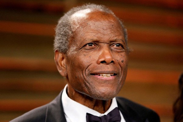 Morre Sidney Poitier, 1º negro a ganhar Oscar de melhor ator