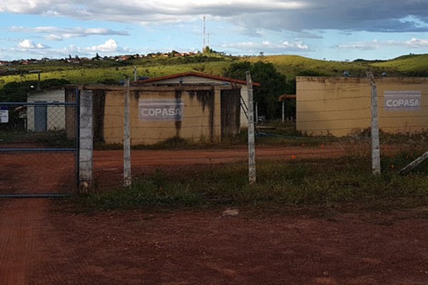 Moradores de Lagamar ficam até 4 dias sem água e vereadores cobram explicações da Copasa