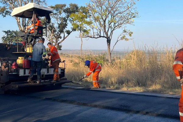 Com investimento de R$ 6 milhões, obras de recuperação da MG-410 serão concluídas em setembro