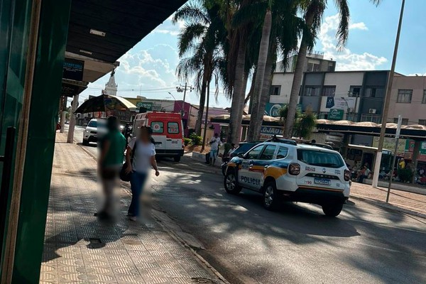 Homem é esfaqueado nas costas após ser cobrado por dívida, em Patos de Minas; suspeito foi preso