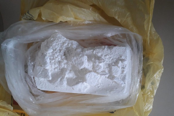 Perseguição policial por vários quilômetros na BR 365 termina com apreensão de cocaína avaliada em R$ 10 mil em Varjão de Minas