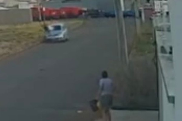 Video mostra sobrinho atropelando o tio em briga de família que quase terminou em morte, em Presidente Olegário