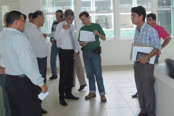 Empreiteira garante qualidade da obra e afirma que reparos serão concluídos em 20 dias
