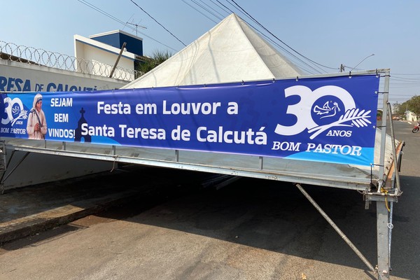 Festa em louvor a Santa Teresa de Calcutá promete animação com missas, barraquinhas e shows