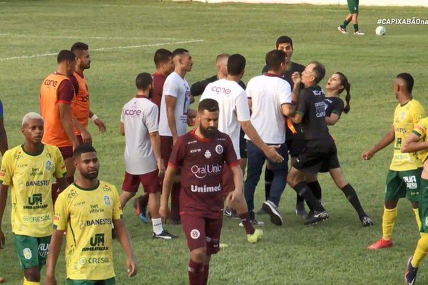 Justiça Desportiva do ES suspende Soriano por agressão à bandeirinha