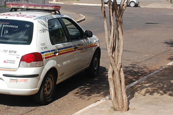 Criança passa mal em escola e mãe é agredida dentro do carro do Conselho Tutelar; entenda