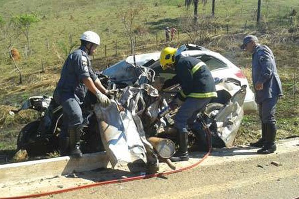 Empresário patense bate de frente com caminhão e morre em acidente na BR 365