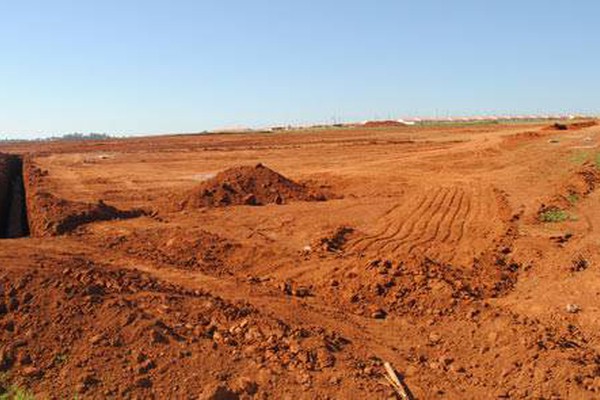 Empreiteira retoma obras e Kartódromo poderá ser concluído ainda este mês