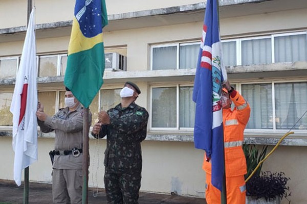 Sem desfile e com breve sessão cívica por causa da pandemia, Patos de Minas celebra a independência