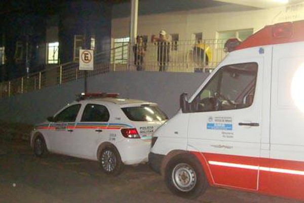 Duas pessoas ficam feridas após tiroteio em bar na avenida Paranaíba