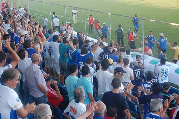 Com gol nos acréscimos, URT bate o Boa Esporte por 2 a 1 e estreia bem; Veja melhores momentos