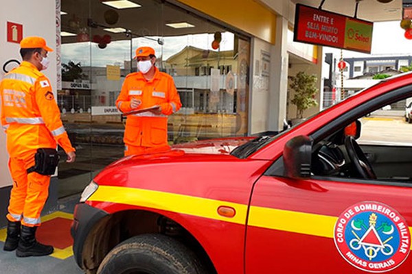 Corpo de Bombeiros realiza etapa da Operação Alerta Vermelho; alvo são os postos de combustíveis