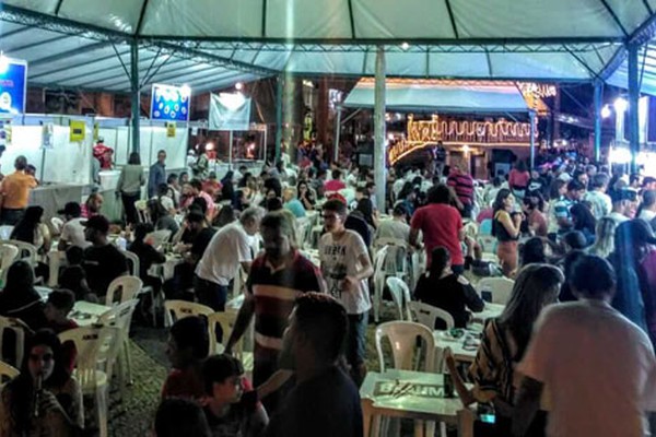 Grupos de Jovens da Paróquia São João Batista convidam patenses para barraquinhas na Praça do Coreto 