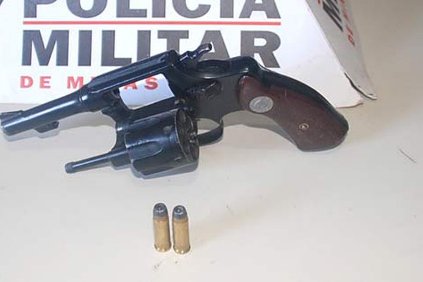 Menor, vítima de disparos há pouco tempo, é apreendido com arma de fogo no Alto da Colina