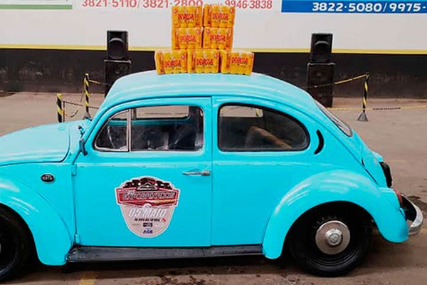 Centro de Convenções do Unipam recebe exposição de carros antigos e rebaixados no domingo