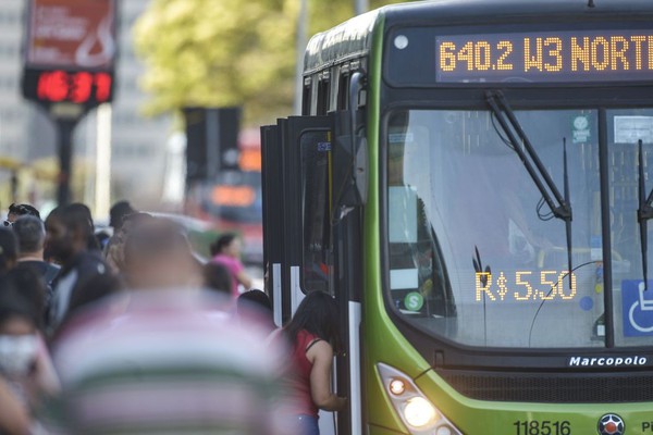 Prévia da inflação oficial cai para 0,69% em março