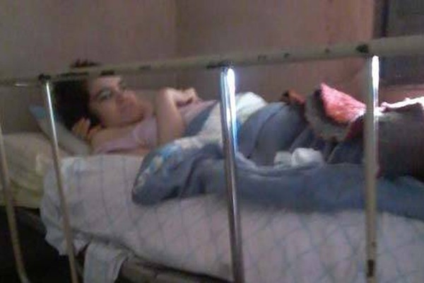 Após acidente grave, jovem faz 29 cirurgias e família pede ajuda da população