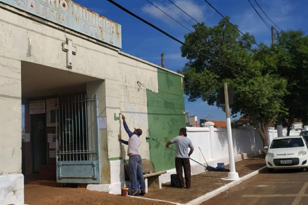 Cemitério de Santa Cruz é preparado para o Dia de Finados; veja os horários das celebrações