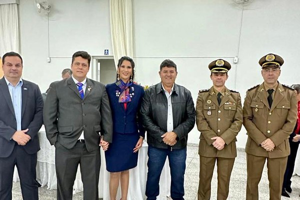 Tomam posse as novas diretorias da Casa da Amizade e Rotary Club Patos de Minas Guaratinga