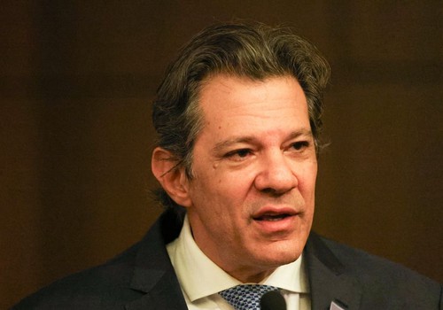 Brasil deve terminar o ano melhor do que estimado por projeções