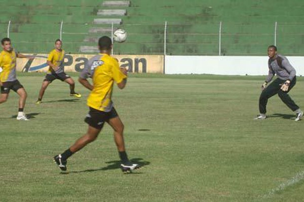 Jogadores do Mamoré aprimoram a finalização para surpreender no clássico