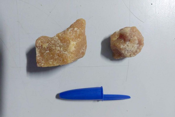 Polícia Militar estoura “boca de fumo” no Nossa Senhora Aparecida e prende dois suspeitos