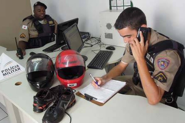 Adolescente de 14 anos é flagrado com moto furtada no Jardim Aquárius